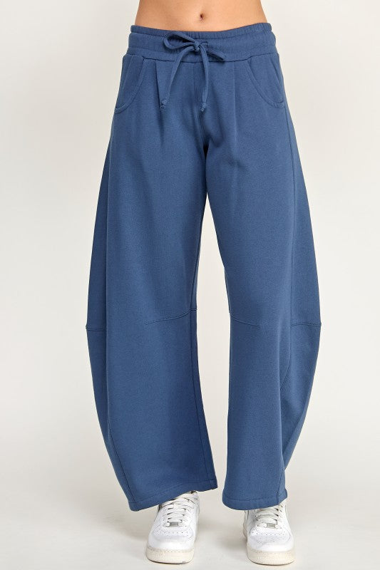 Women's Barrel Leg Joggers – Pleated Fleece Sweatpants
