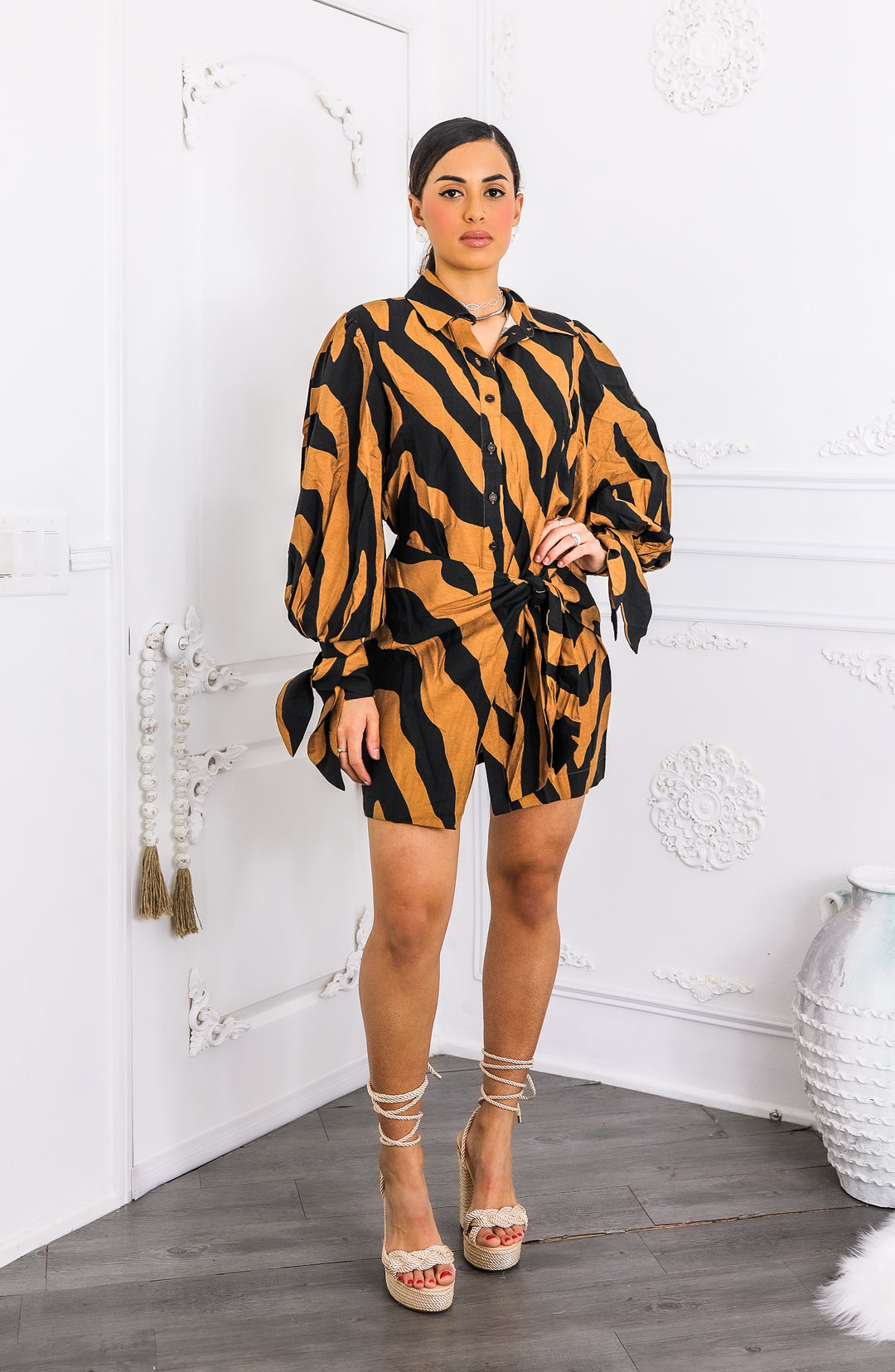 Bold Tiger Stripe Wrap Shirt Dress Balloon Sleeve Mini M Bold Tiger Stripe Wrap Shirt Dress Balloon Sleeve Mini M