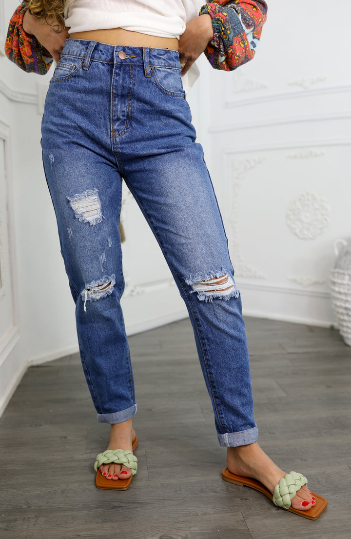 Perfectly Distressed Knee Cut Out Cropped Jeans