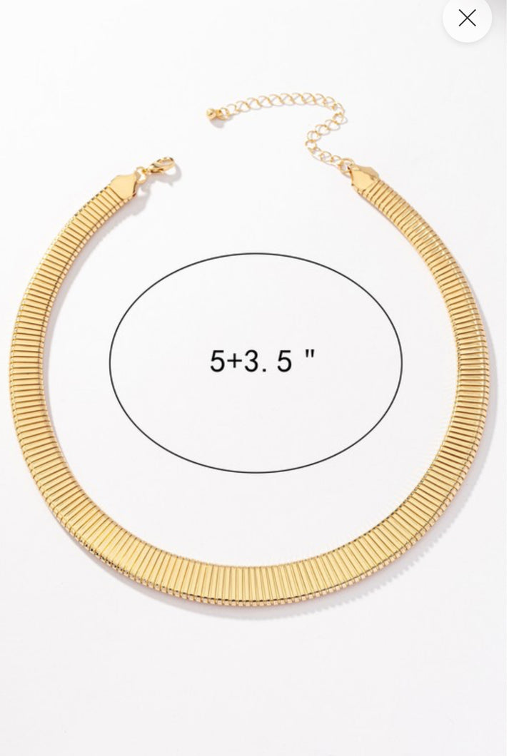 Bold Radiance Gold Collar Necklace
